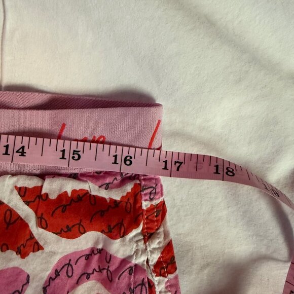 Victoria’s Secret Cotton Pajama Pants Women’s Large Love Lips Print EUC - Picture 6 of 9